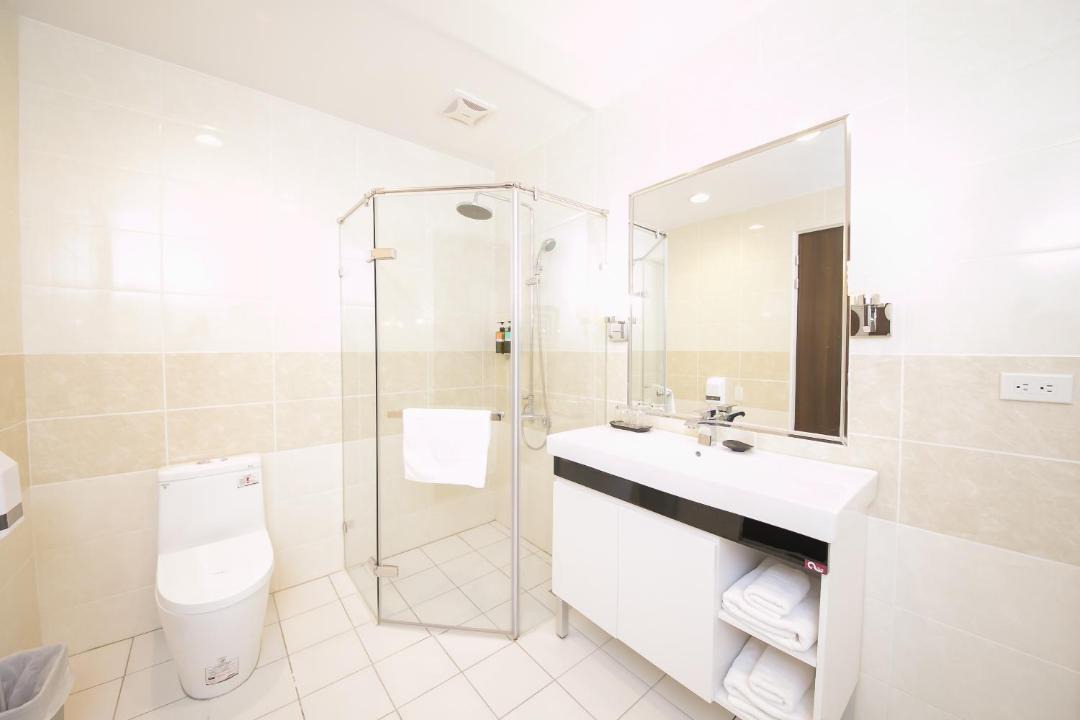 Photo of Bathroom in West District