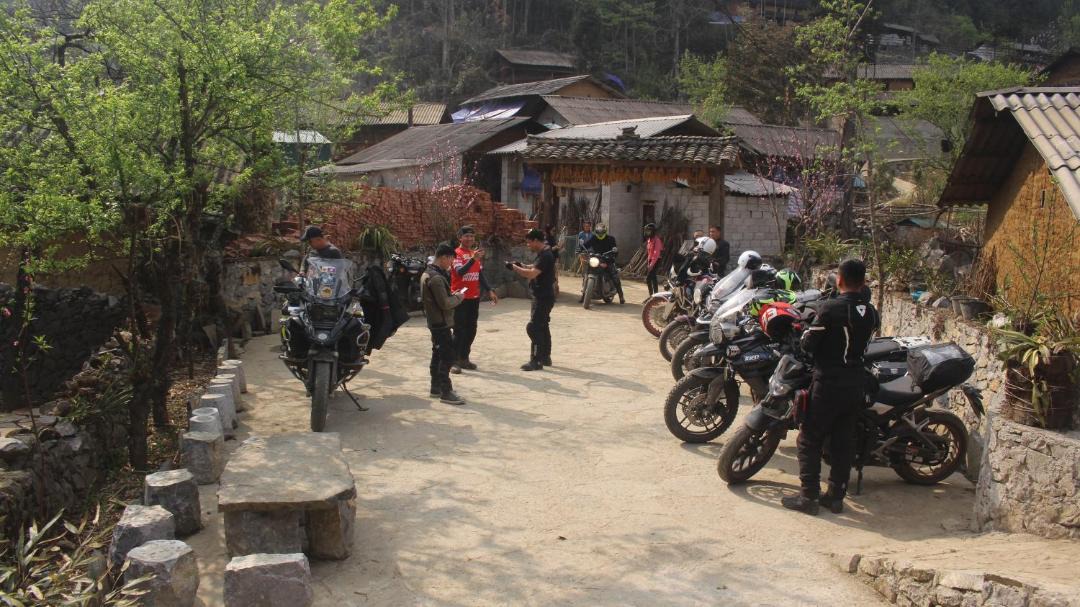 Photo of Others in Dong Van