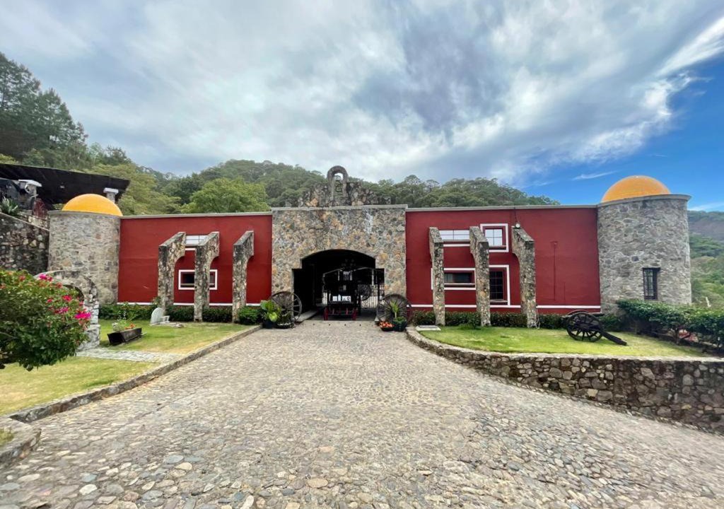 Photo of Others in San Sebastian del Oeste