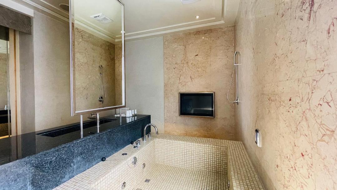 Photo of Bathroom in North District
