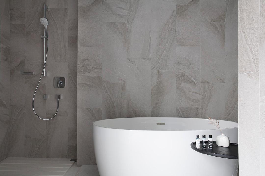 Photo of Bathroom in Central District