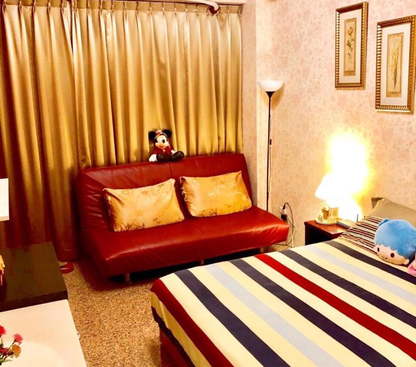 Photo of Livingroom in East District