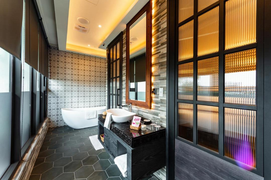 Photo of Bathroom in South District