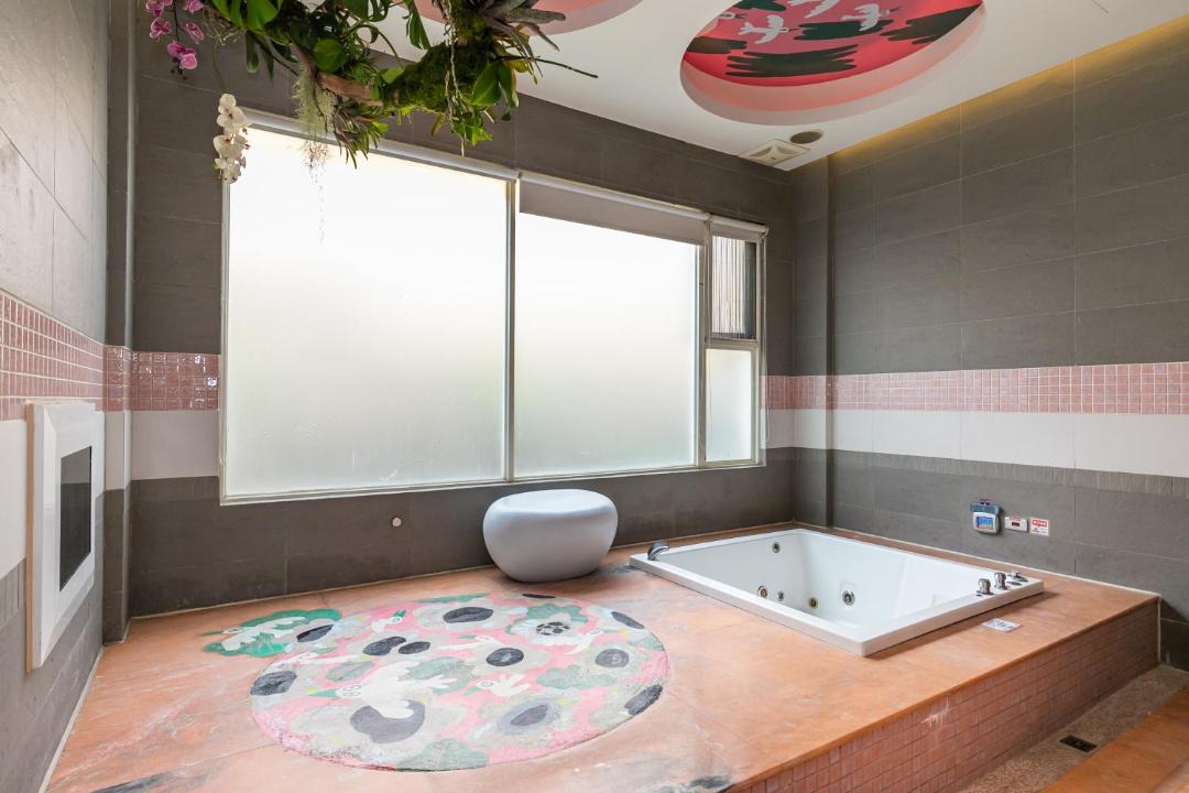 Photo of Bathroom in Yangmei District