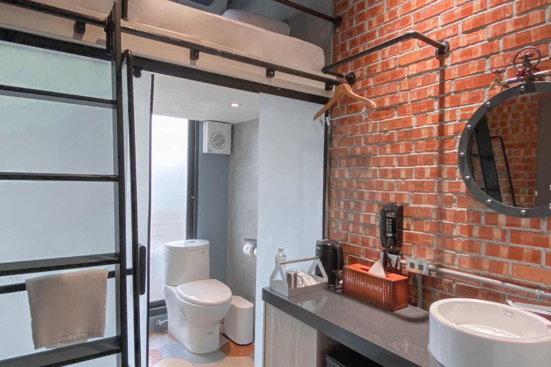 Photo of Bathroom in East District