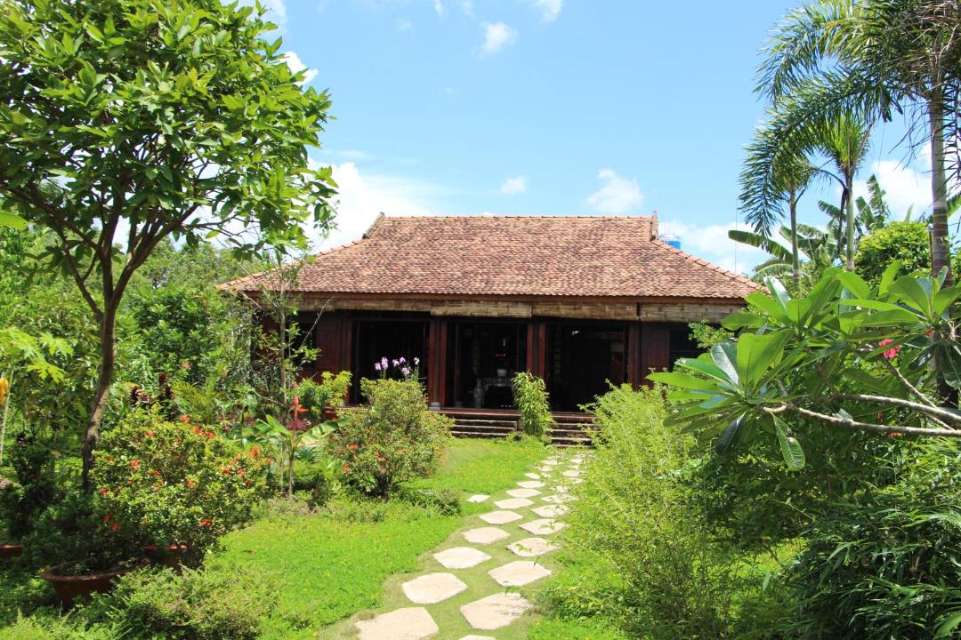 Photo of Others in Cho Lach