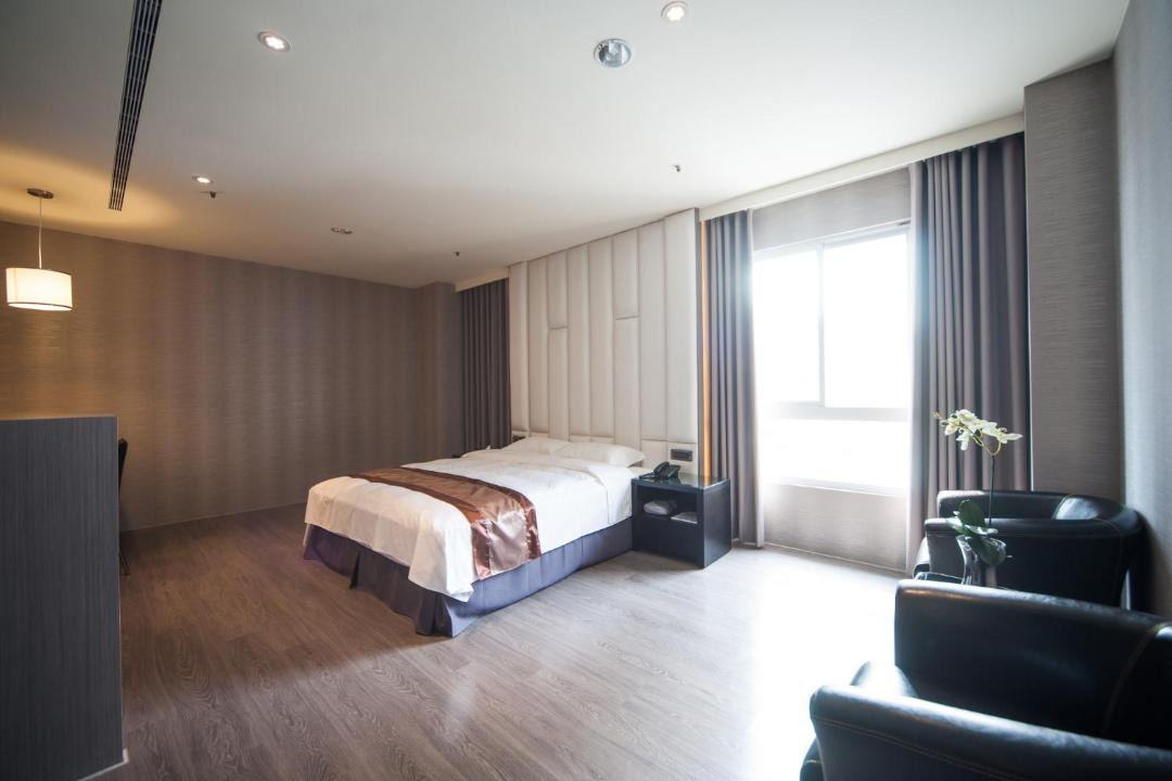 Photo of Bedroom in East District