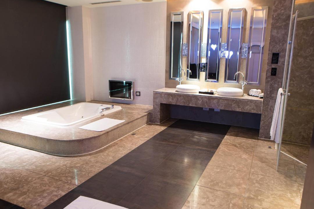 Photo of Bathroom in Lingya District