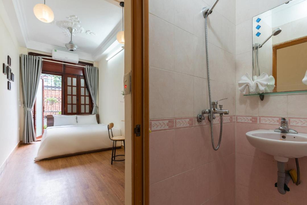 Photo of Bathroom in Hang Trong