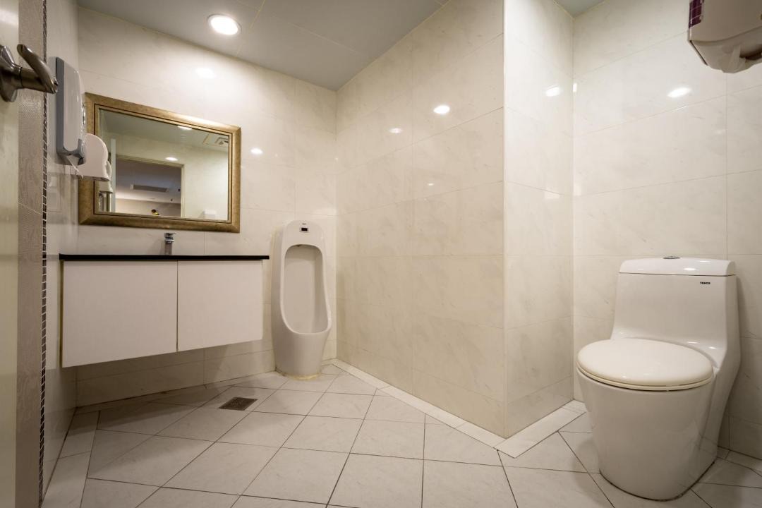 Photo of Bathroom in West District