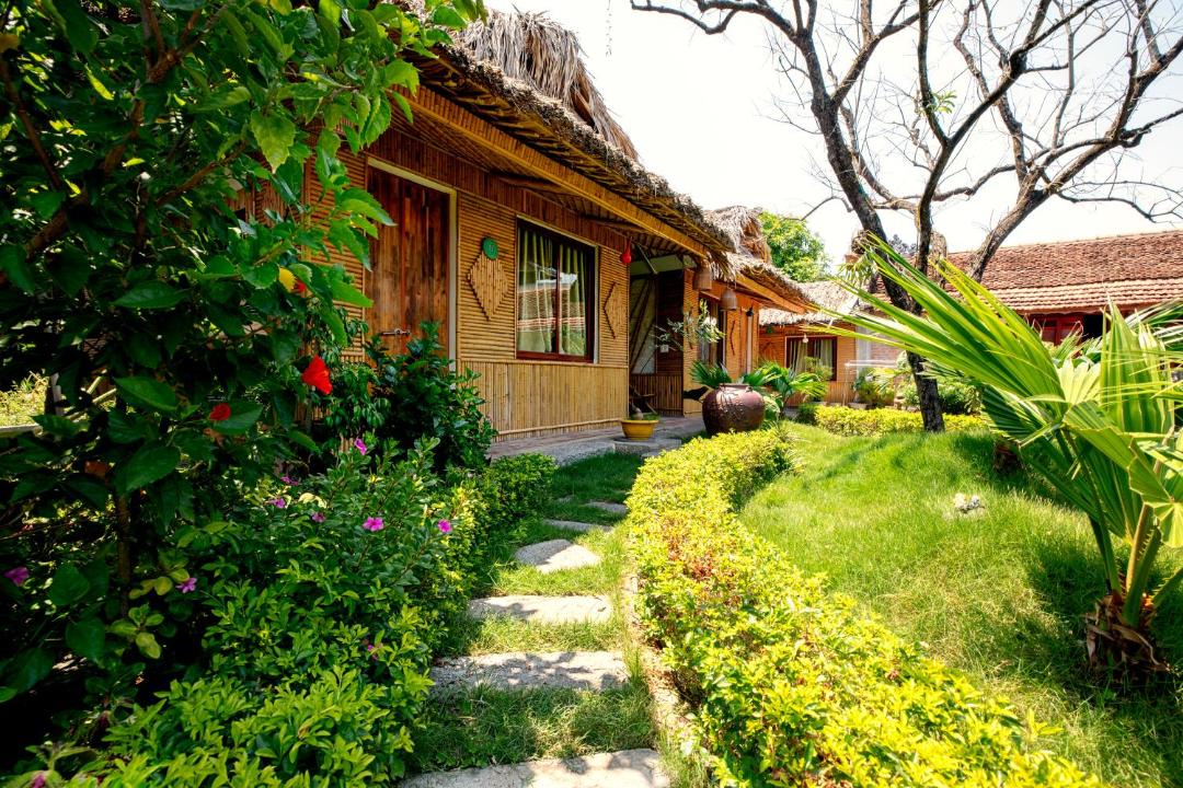 Photo of Others in Hoa Lu