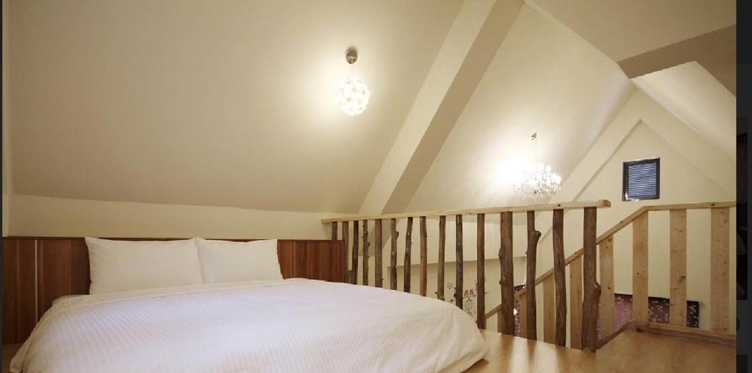 Photo of Bedroom in Puli