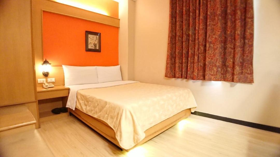 Photo of Bedroom in West District