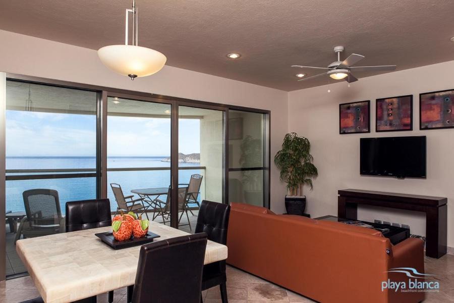 Photo of Livingroom in San Carlos