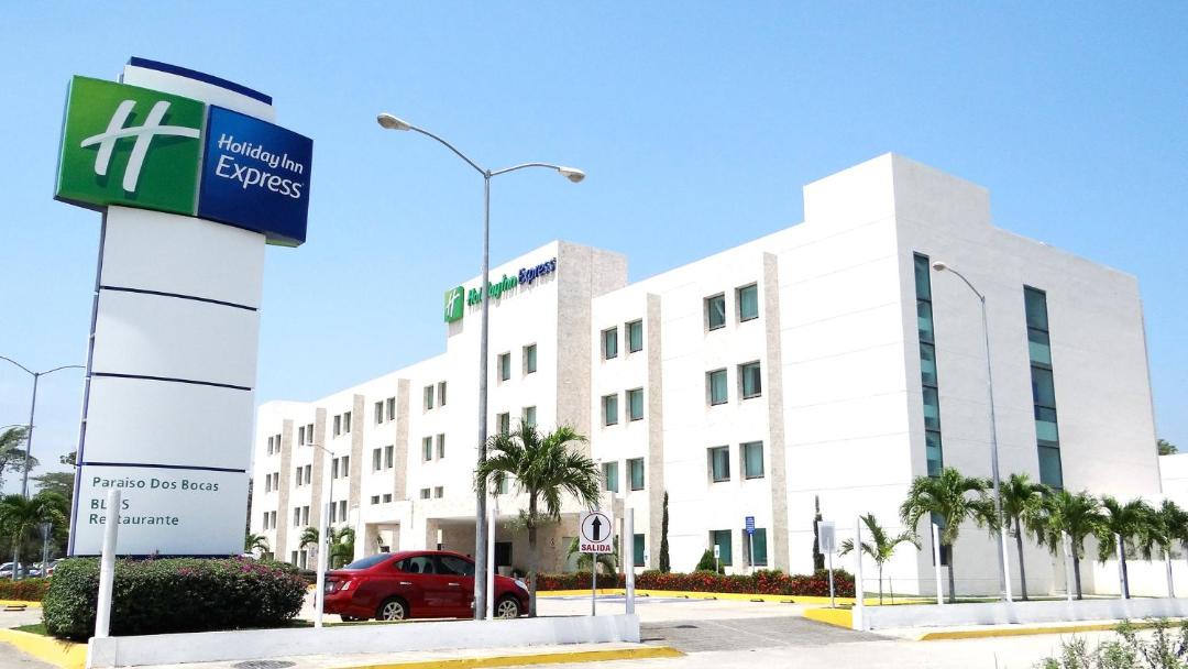 Photo of Buildings in Paraiso
