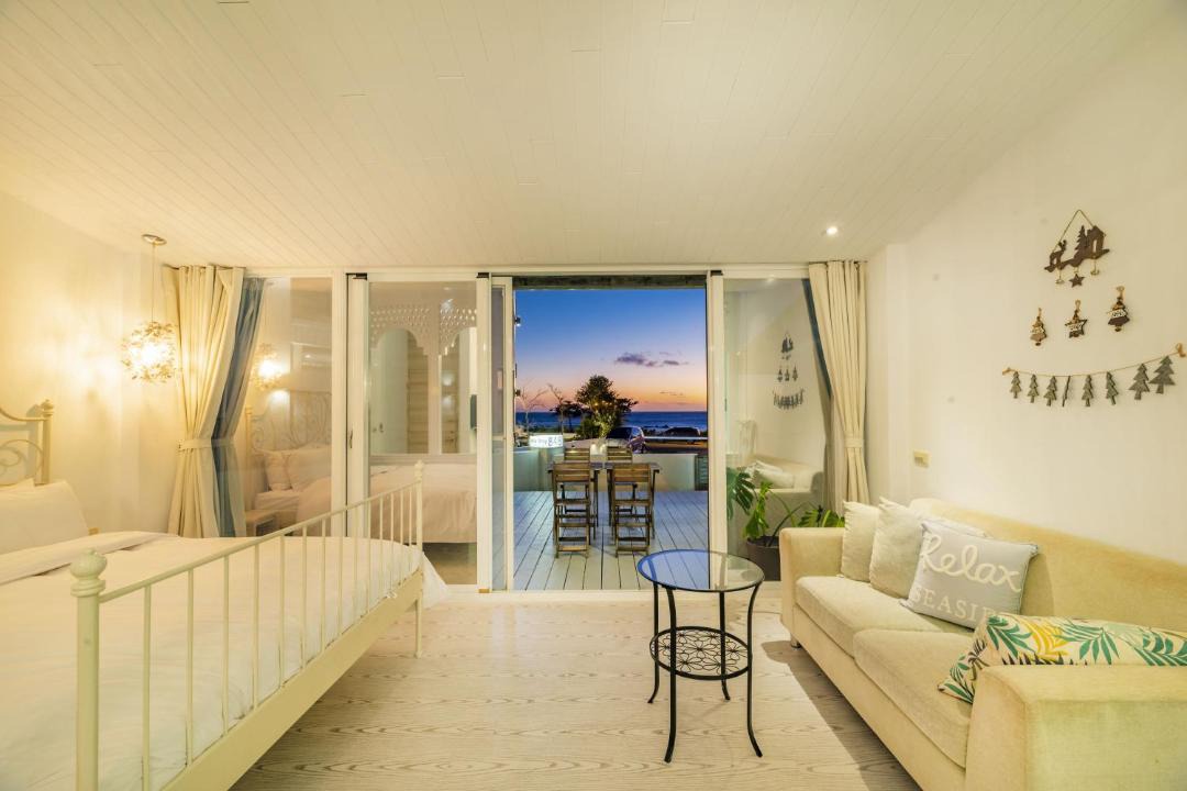 Photo of Livingroom in Sail Rock Beach