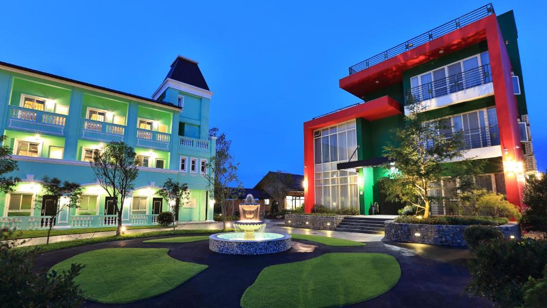 Photo of Buildings in Wujie