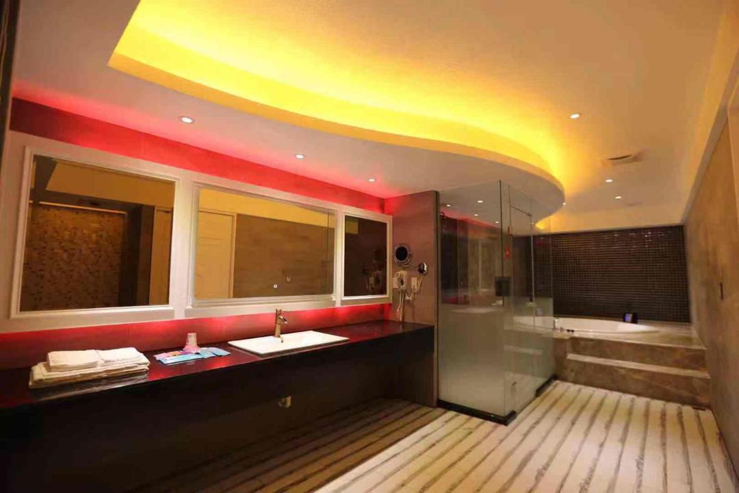 Photo of Bathroom in North District