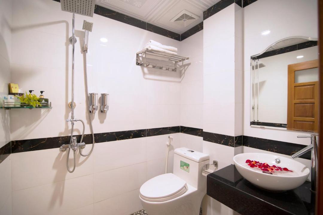 Photo of Bathroom in Ngu Hanh Son