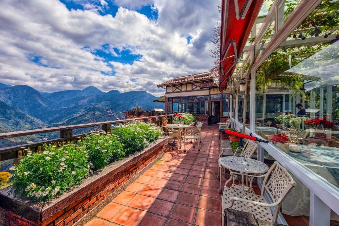 Photo of Patio Balcony in Ren'ai