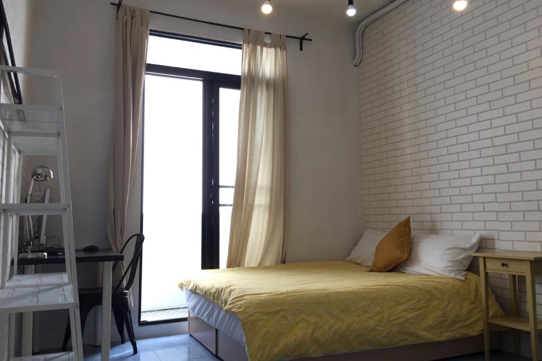 Photo of Bedroom in East District