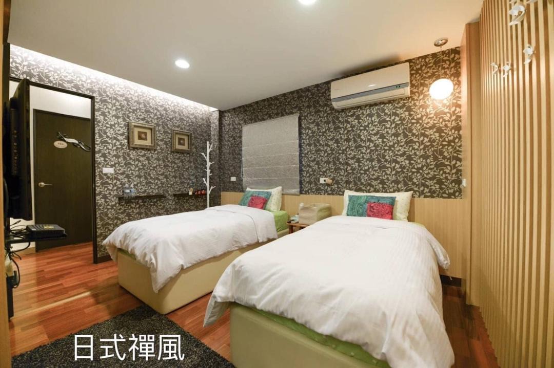 Photo of Livingroom in West Central District