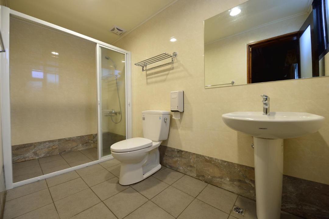 Photo of Bathroom in Lugu