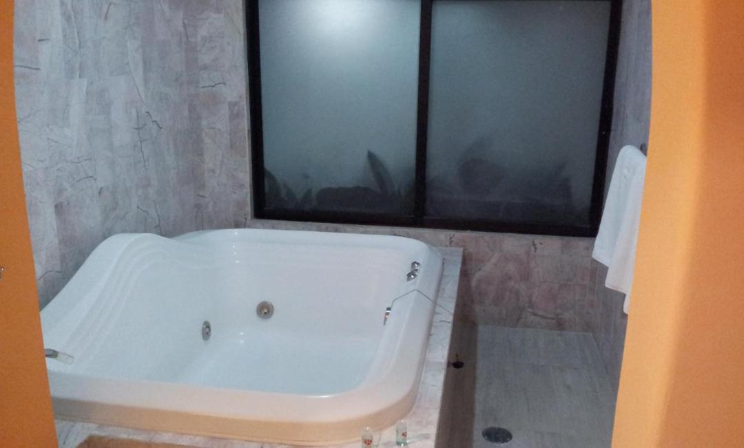 Photo of Bathroom in Amatitlan