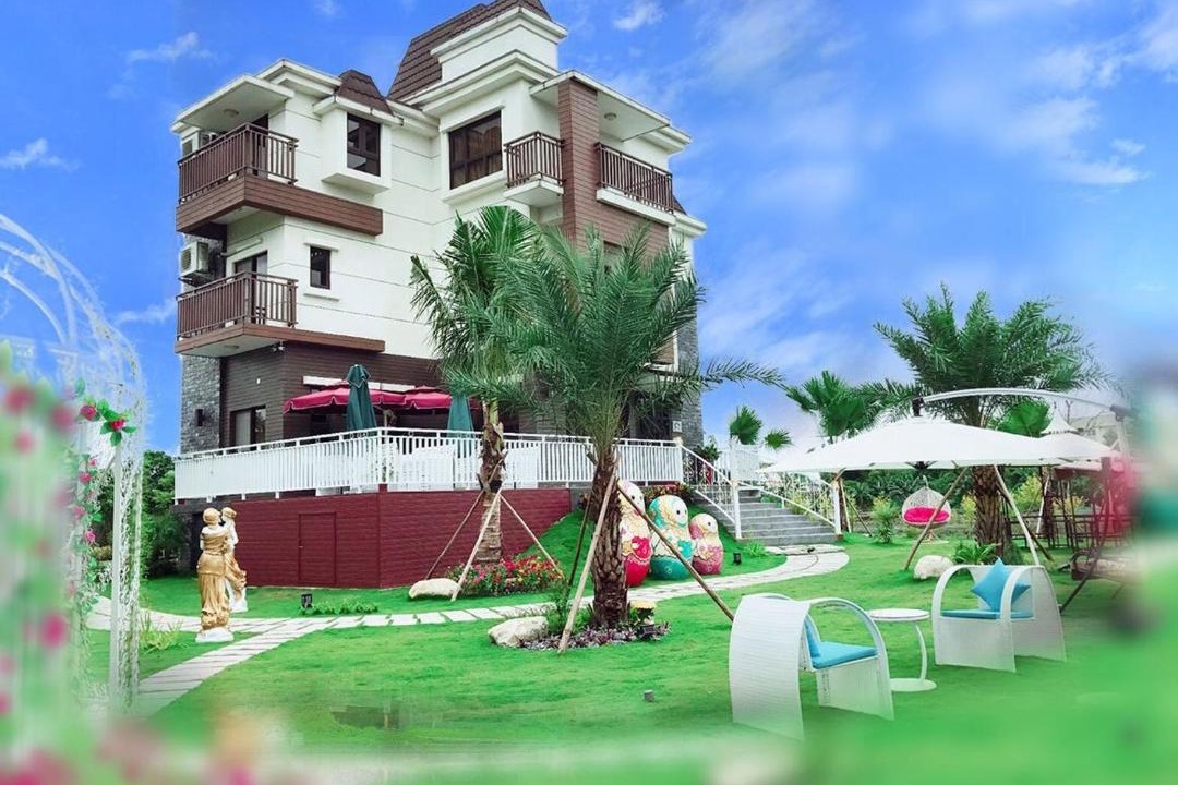 Photo of Buildings in Dongshan