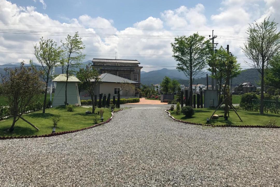 Photo of Buildings in Dongshan
