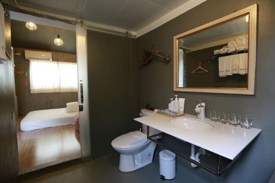 Photo of Bathroom in West Central District
