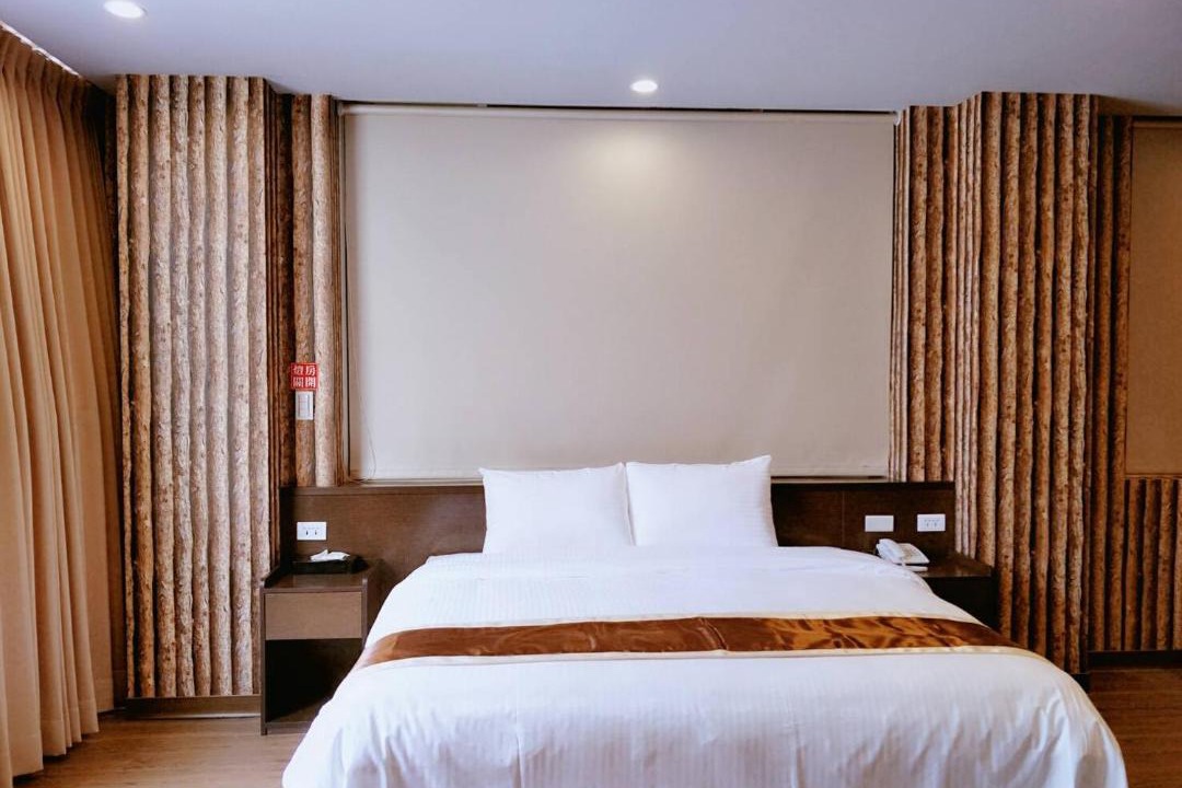 Photo of Bedroom in West District