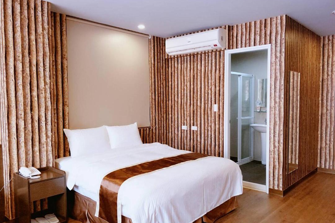 Photo of Bedroom in West District