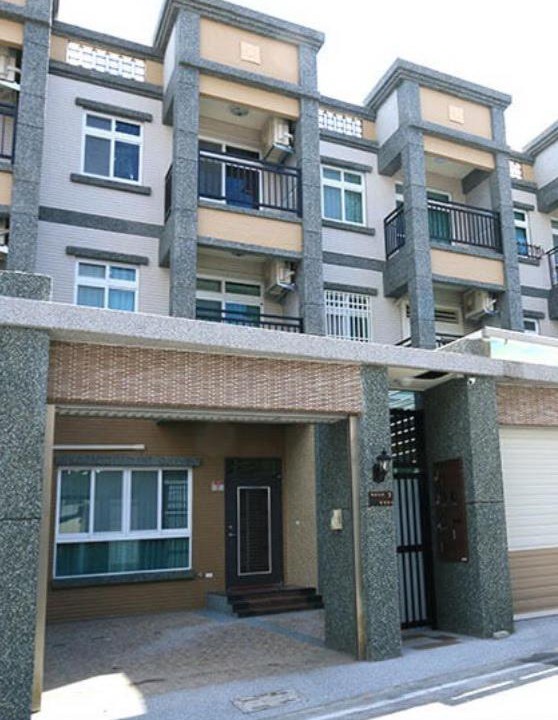 Photo of Buildings in Yuli