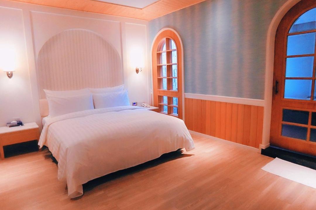 Photo of Bedroom in West District