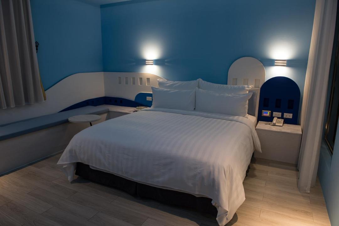Photo of Bedroom in West District
