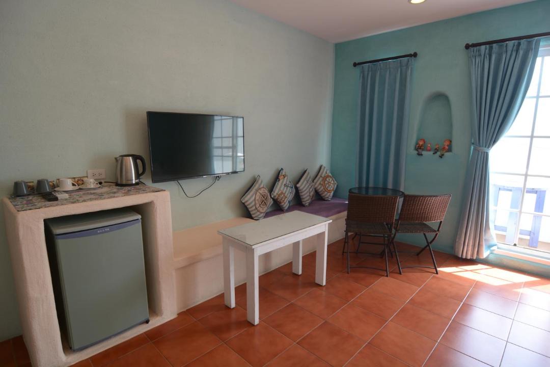 Photo of Livingroom in Sail Rock Beach