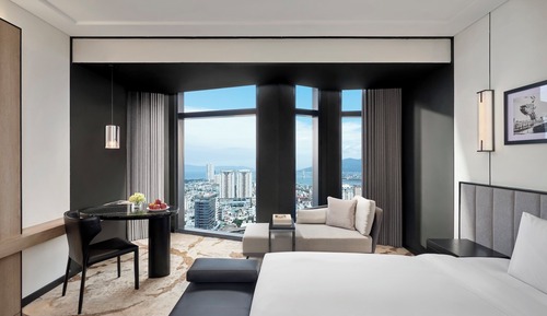 Premium Room, 1 King Bed, Club Lounge Access, River View
