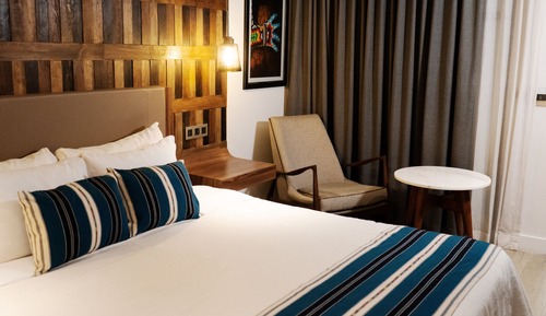 Standard Room, 1 King Bed