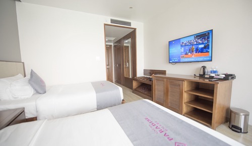 Deluxe Twin Room with Sea View