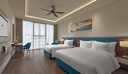 Deluxe Triple Room, City View