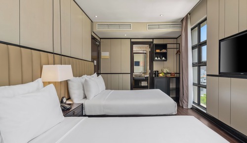Deluxe Triple Room with afternoon tea daily