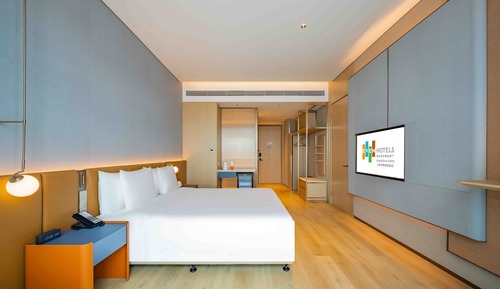 Premium Room, 1 King Bed