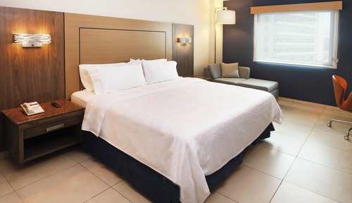Standard Room, 1 King Bed