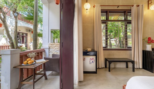 Superior Room, Balcony, Garden View