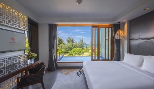 Seaview Junior Pool Suite King
