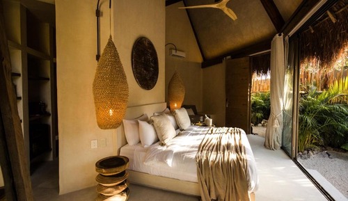 Luna Hideaway