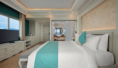 Privilege, Room, 1 King Bed, Sea View
