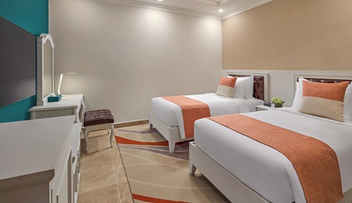 Privilege, Family Room, Multiple Beds