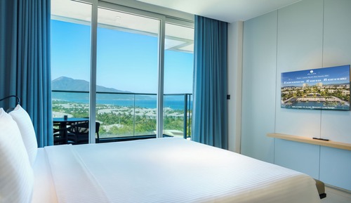 1 Bedroom Suite with Terrace Ocean View - King Bed - 70 sqm